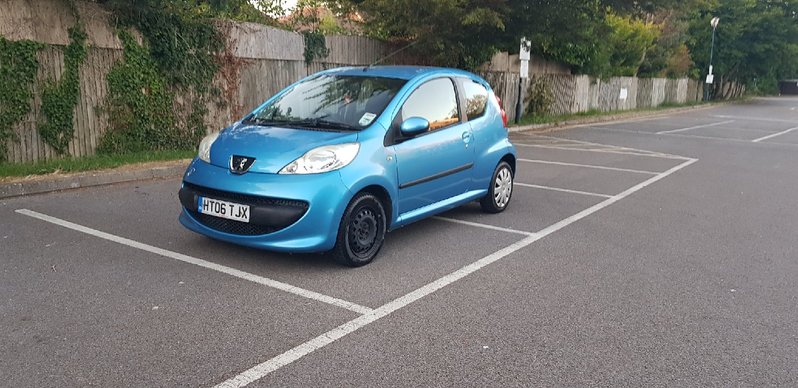 View PEUGEOT 107  Urban