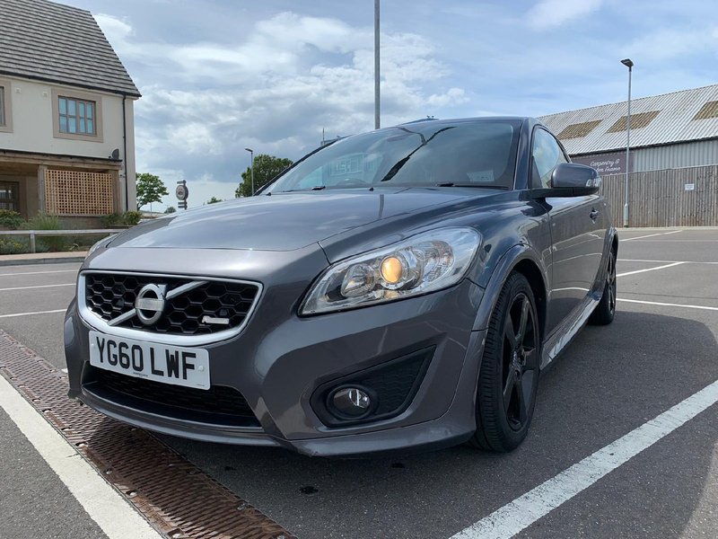 View VOLVO C30 D2 115 R-Design