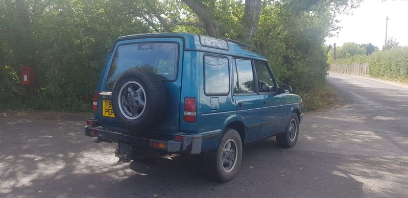 View LAND ROVER DISCOVERY V8 Entry