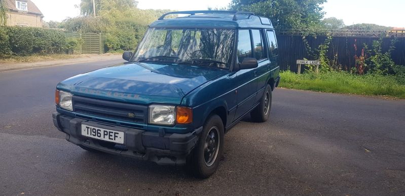 View LAND ROVER DISCOVERY V8 Entry