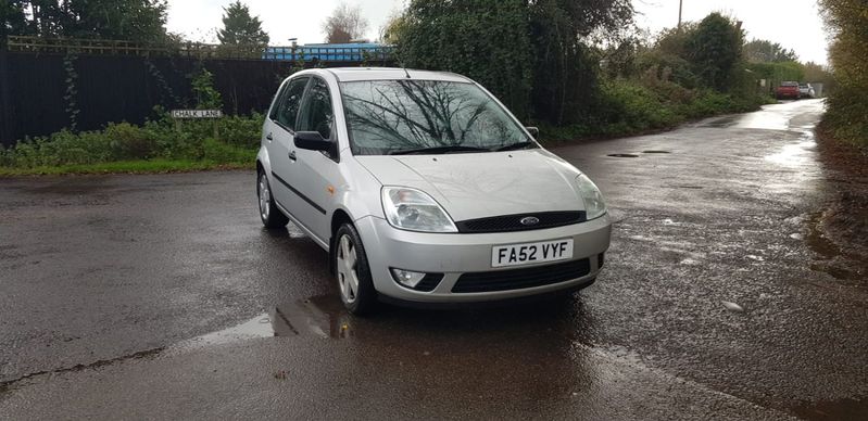 View FORD FIESTA 16V ZETEC