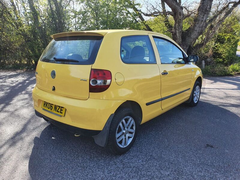 View VOLKSWAGEN FOX FOX