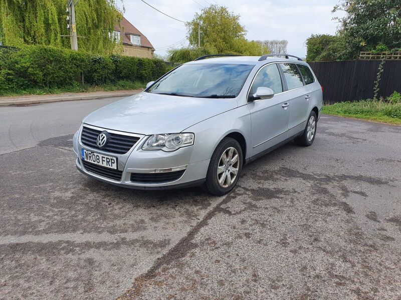 View VOLKSWAGEN PASSAT TDI SE