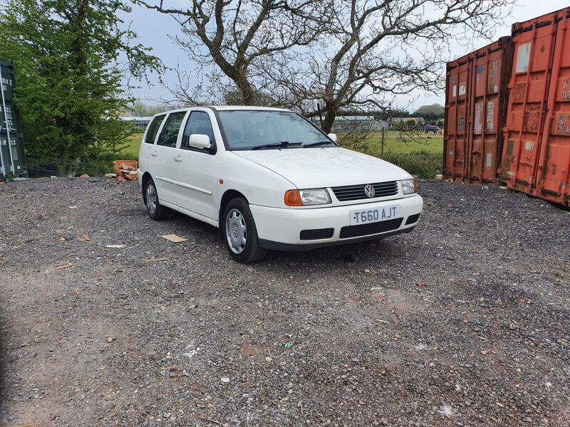 View VOLKSWAGEN POLO CL SDI