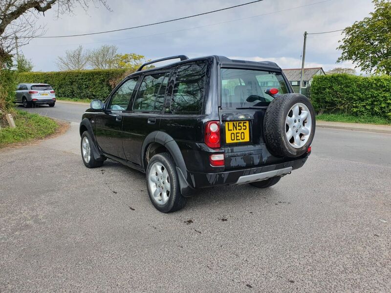 View LAND ROVER FREELANDER FREESTYLE