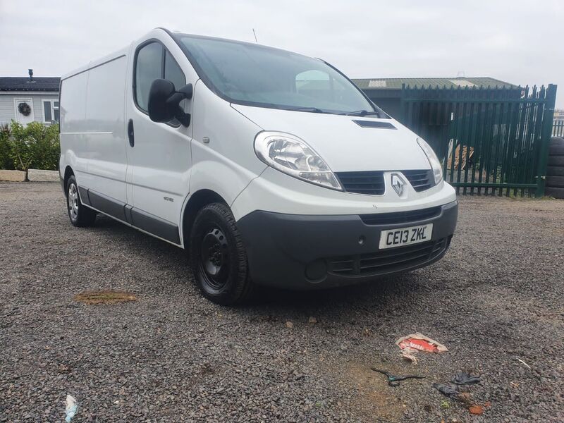 View RENAULT TRAFIC LL29 DCI SR PV